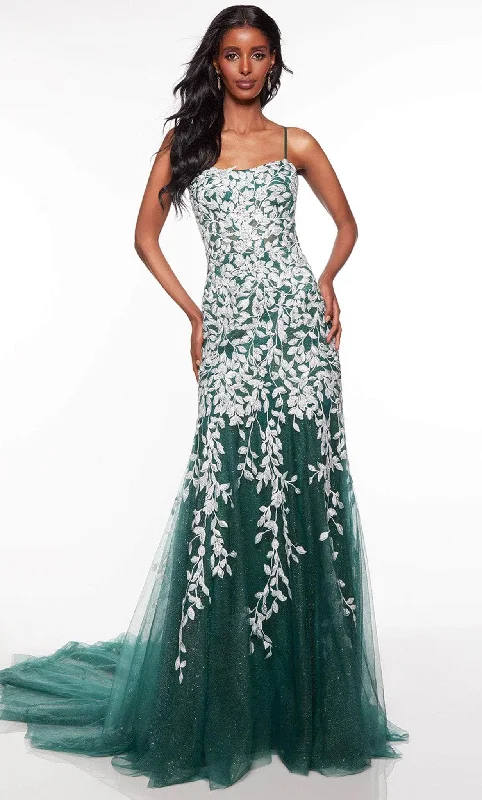 Empire Waist Women Dress to Accentuate the Bust and Conceal the WaistAlyce Paris 61418 - Scoop Foliage Appliqued Prom Gown